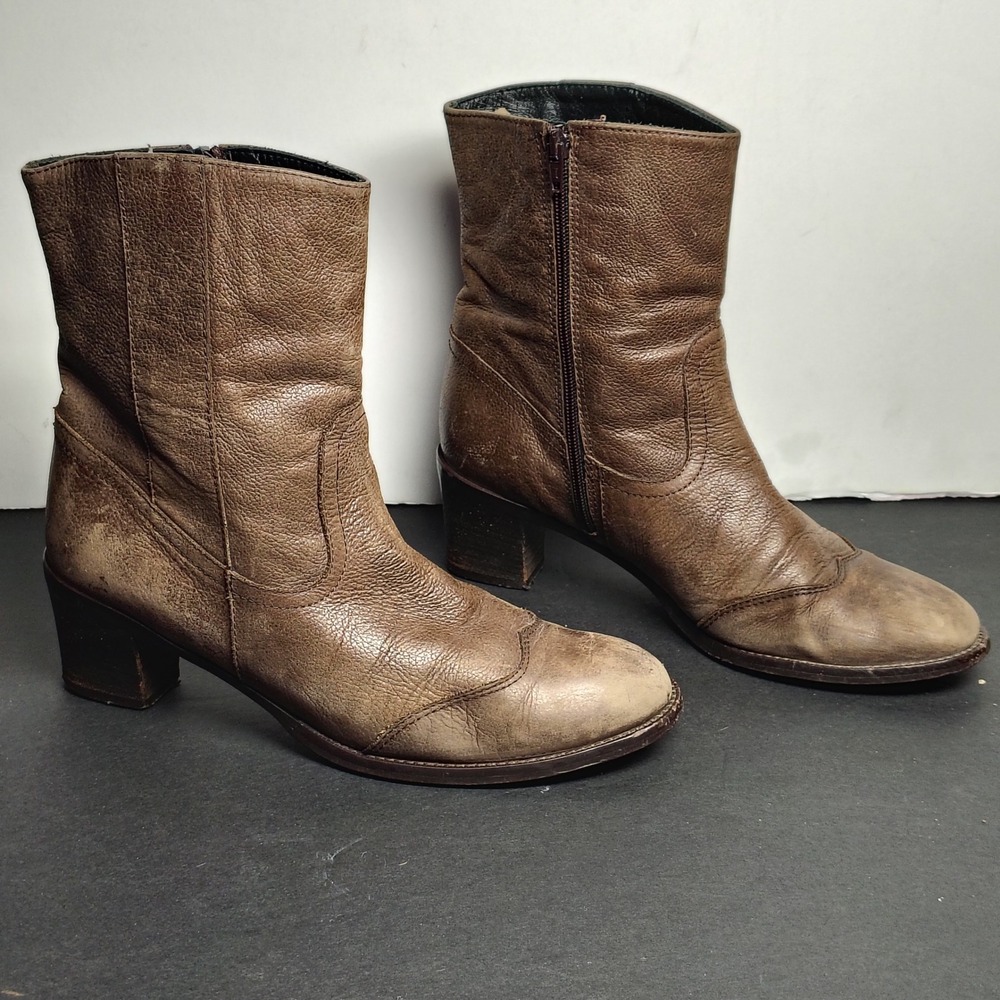Eddie Bauer Women Ankle Boots 9M Brown Leather Made in Italy Wing Tip Block Heel
